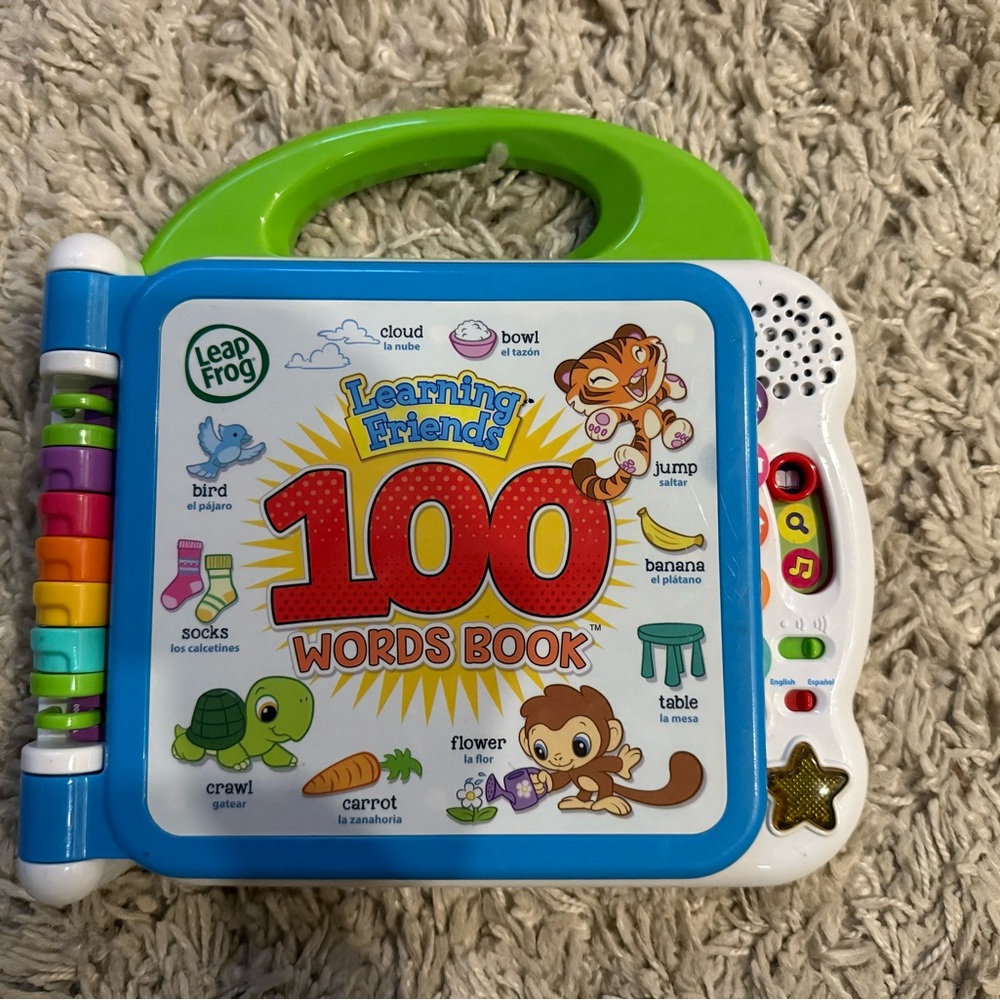 LIKE NEW Learning Friends 100 Words Book - Green and White